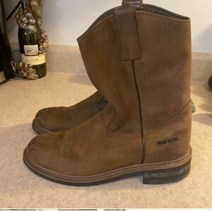 Trail West Men's Brown Boots Look Like Redwings